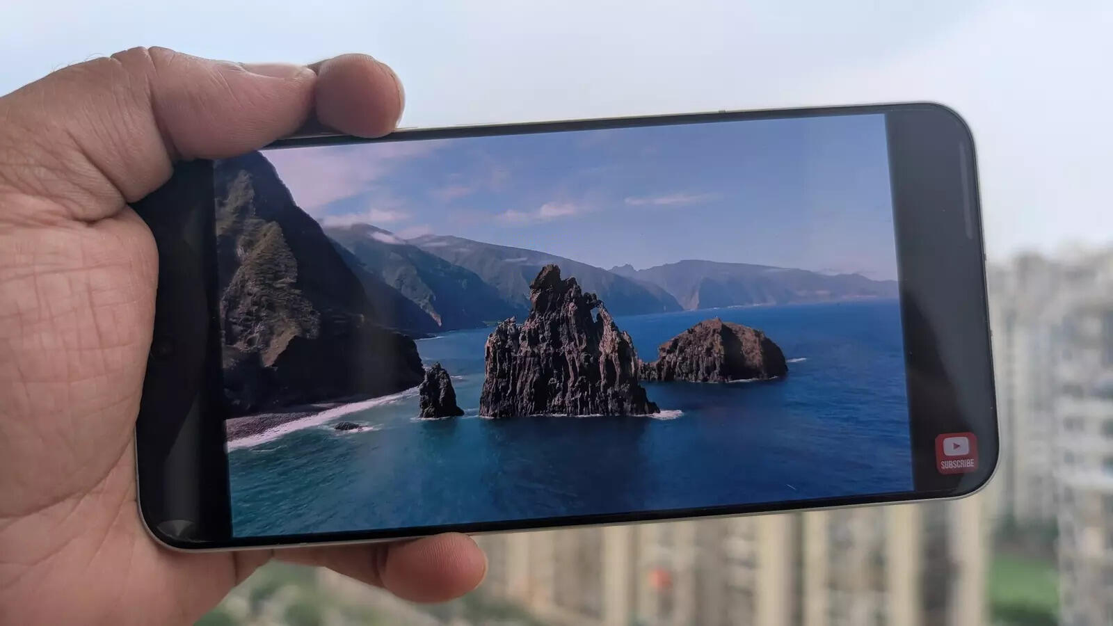 Crisp OLED display