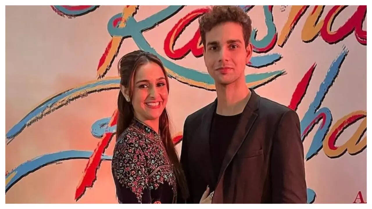 Sadia Khateeb with brother Atif