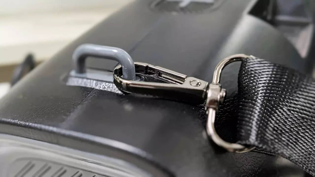 Ubon speaker carry