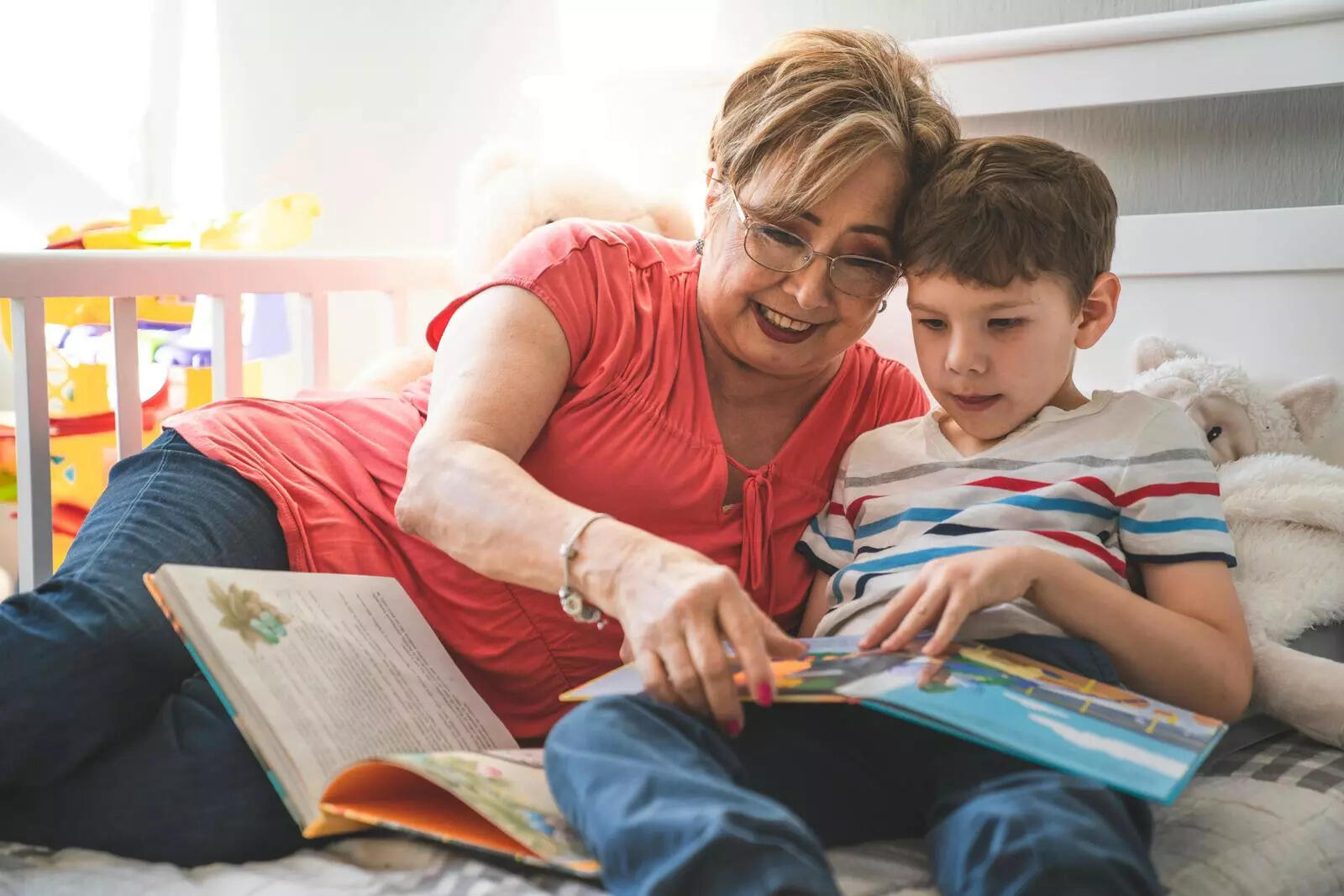 Turn off the screen and pass the book: Your child’s brain will thank you