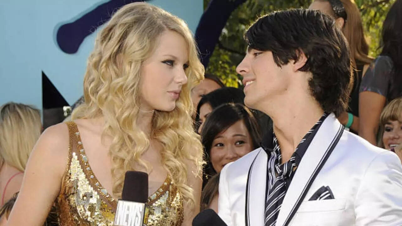 Joe Jonas: July-October 2008