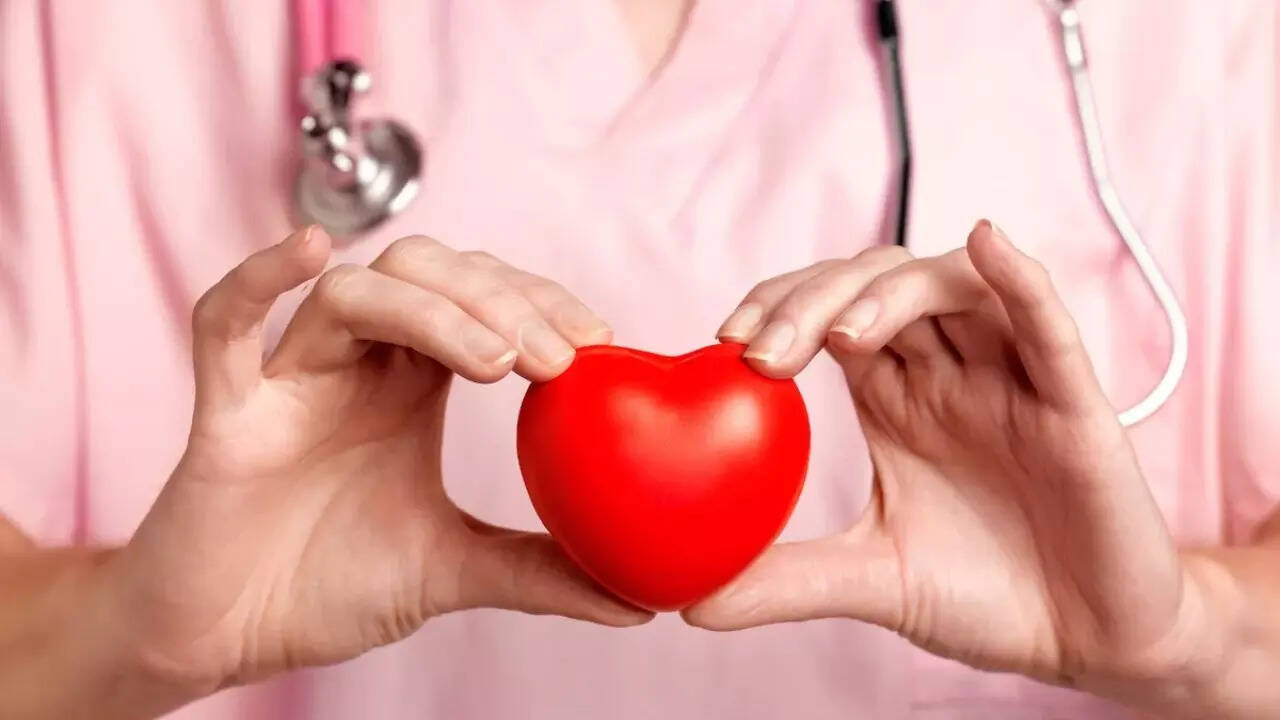 Increased recreational screen time leads to higher risks of cardiometabolic diseases, including high blood pressure, high cholesterol and insulin resistance.