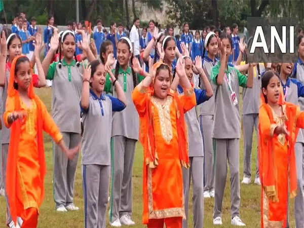 J&K: School students in Udhampur rehearse for 79th Independence Day