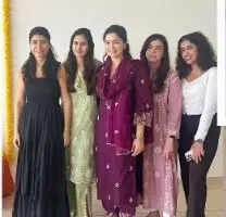 Sara Tendulkar with her to-be-bhabi Saaniya Chandok (in green)