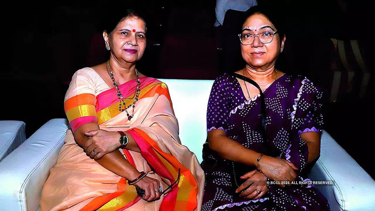 Dr Mithilesh & Mandvi Singh
