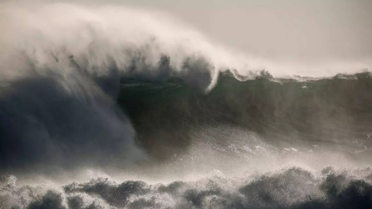 Mega Tsunami alert