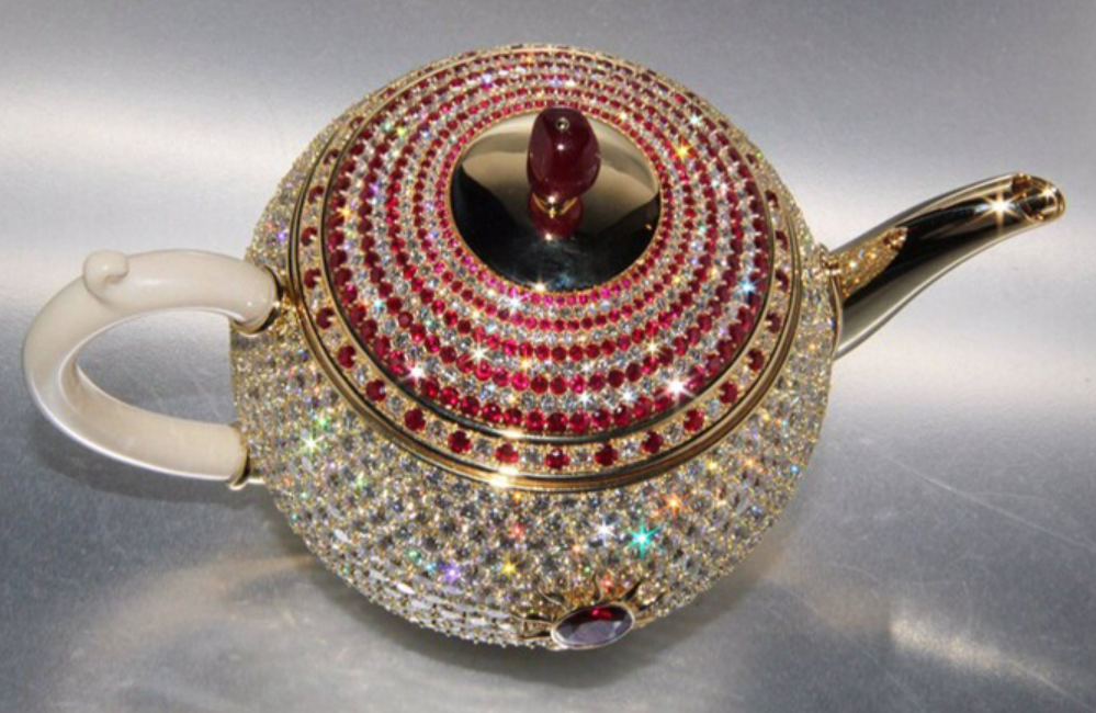 ​Egoist the teapot(Photo: Guinness World Records)​