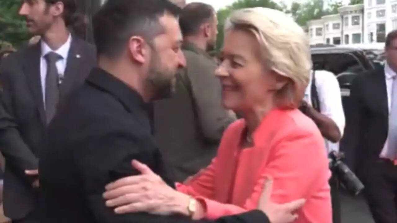 Ukrainian President Volodymyr Zelenskyy & European Commission President Ursula von der Leyen
