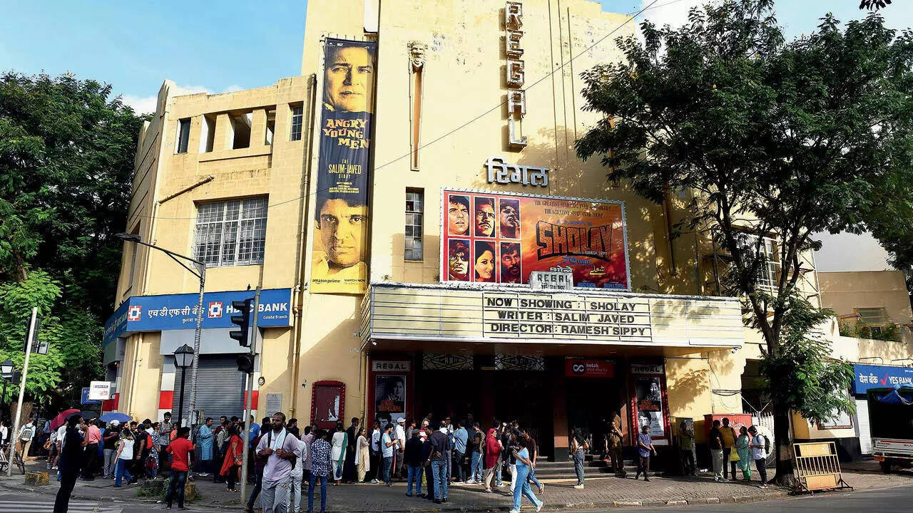 Sholay screening