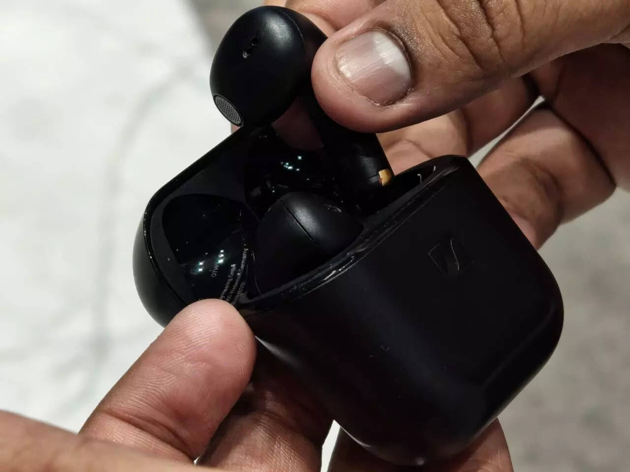 Sennheiser Accentum Open offers balanced audio