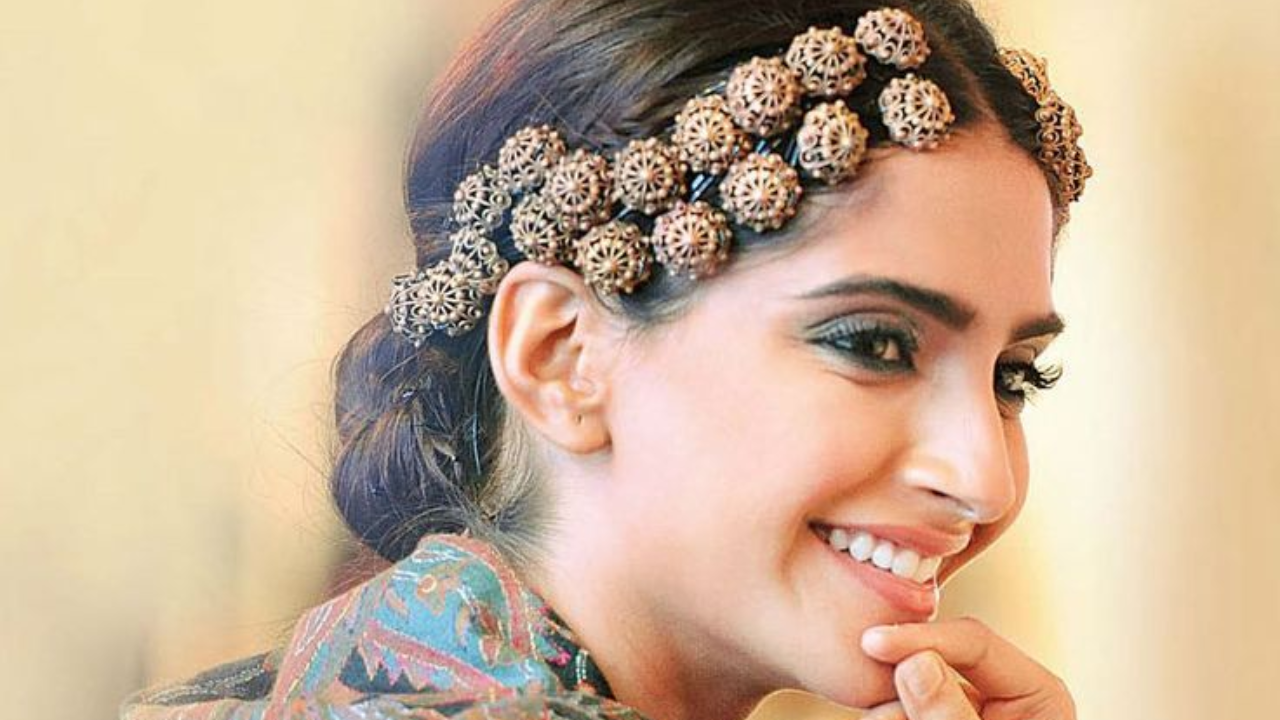 Statement hair accessory worn by Sonam Kapoor