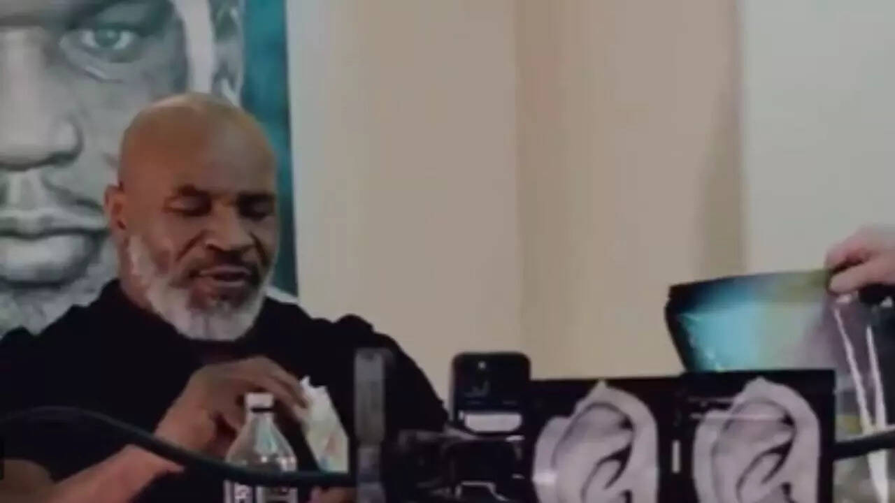 Hotboxin' with Mike Tyson