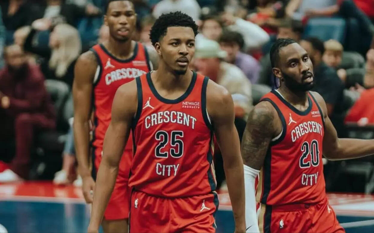 Trey Murphy III in action