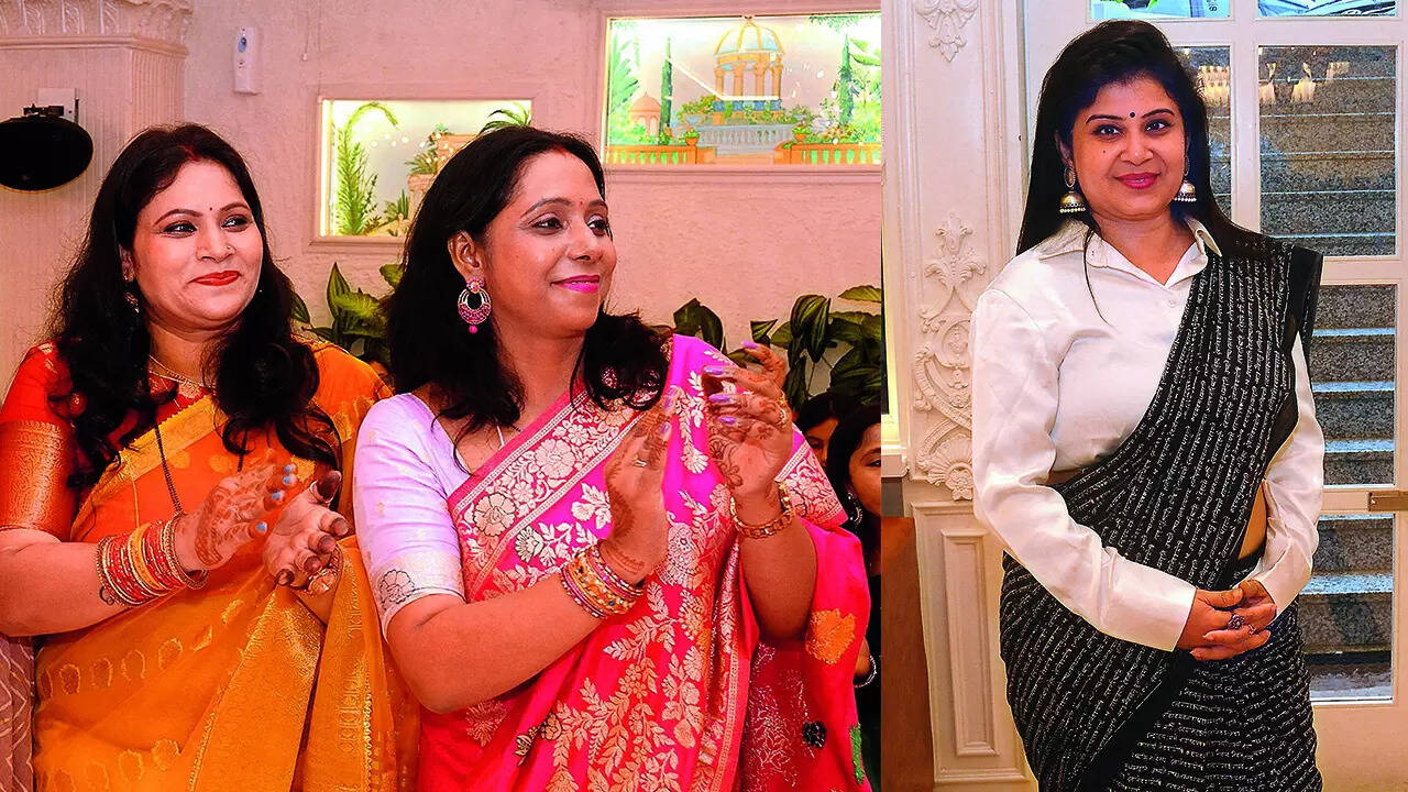 (L) Arti Shukla and Vameeta Gupta (R)  Tulika Banerjee