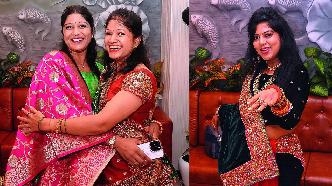 (L) Shivani Jaiswal & Monika Pandey (R) Dr Shilpa Pandey