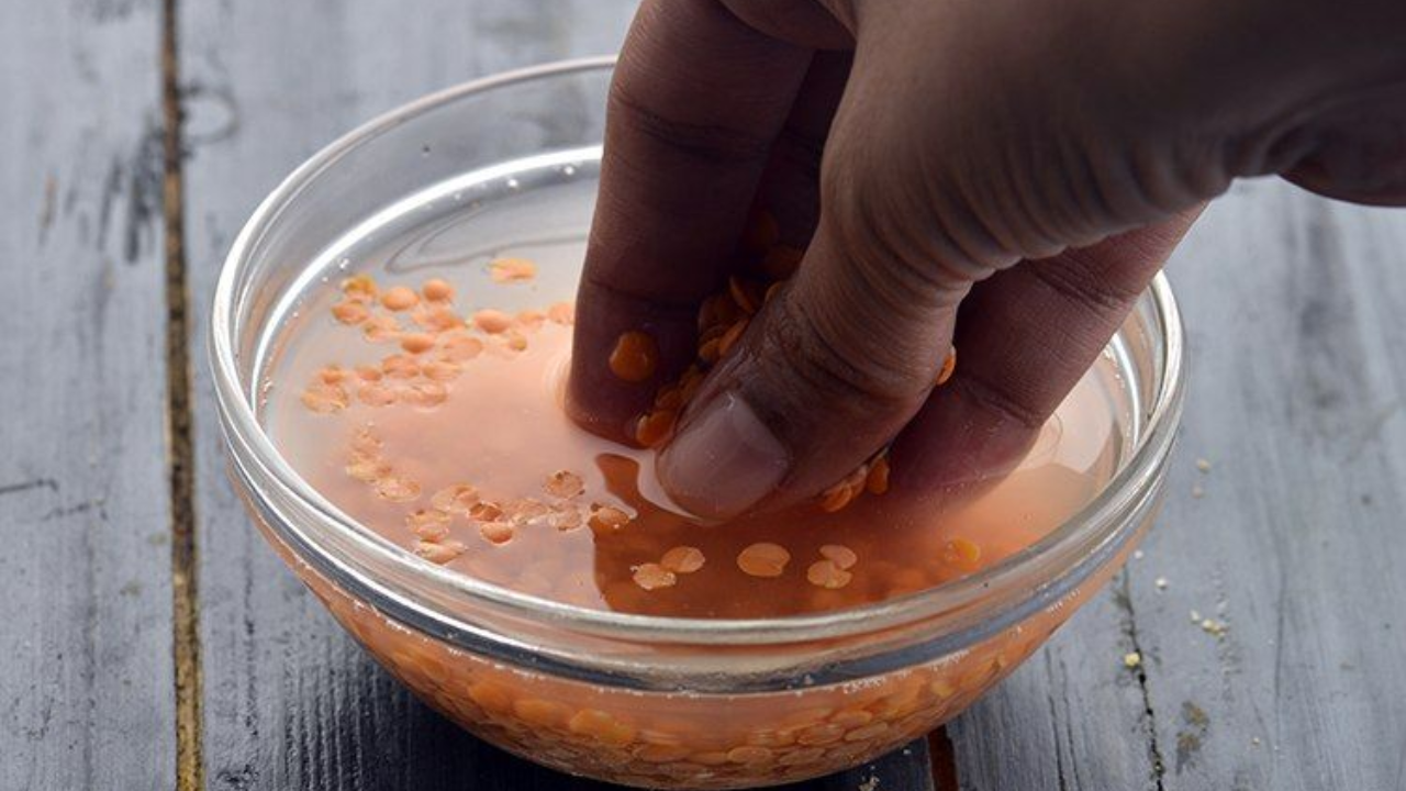 Masoor dal face packs for oily skin