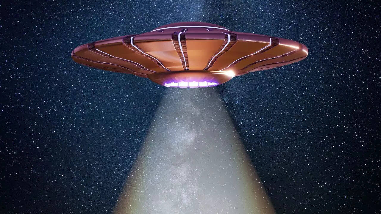 Alien abduction--Representative Image