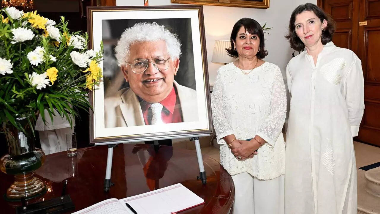 Kishwar Desai with British High Commissioner Lindy Cameron