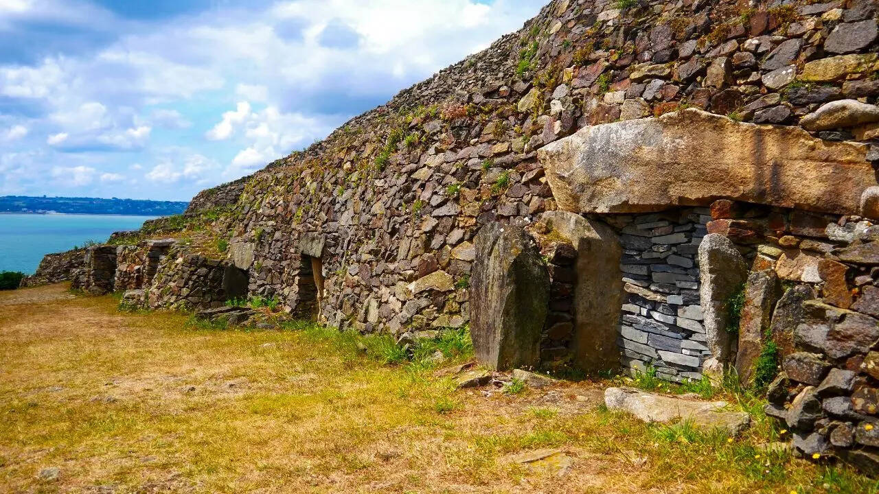 Barnenez, France – 4850 BCE