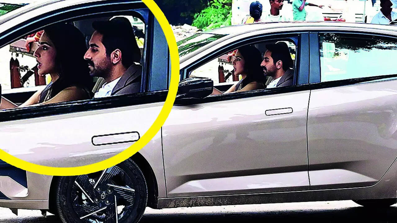 Ayushmann shooting in Prayagraj