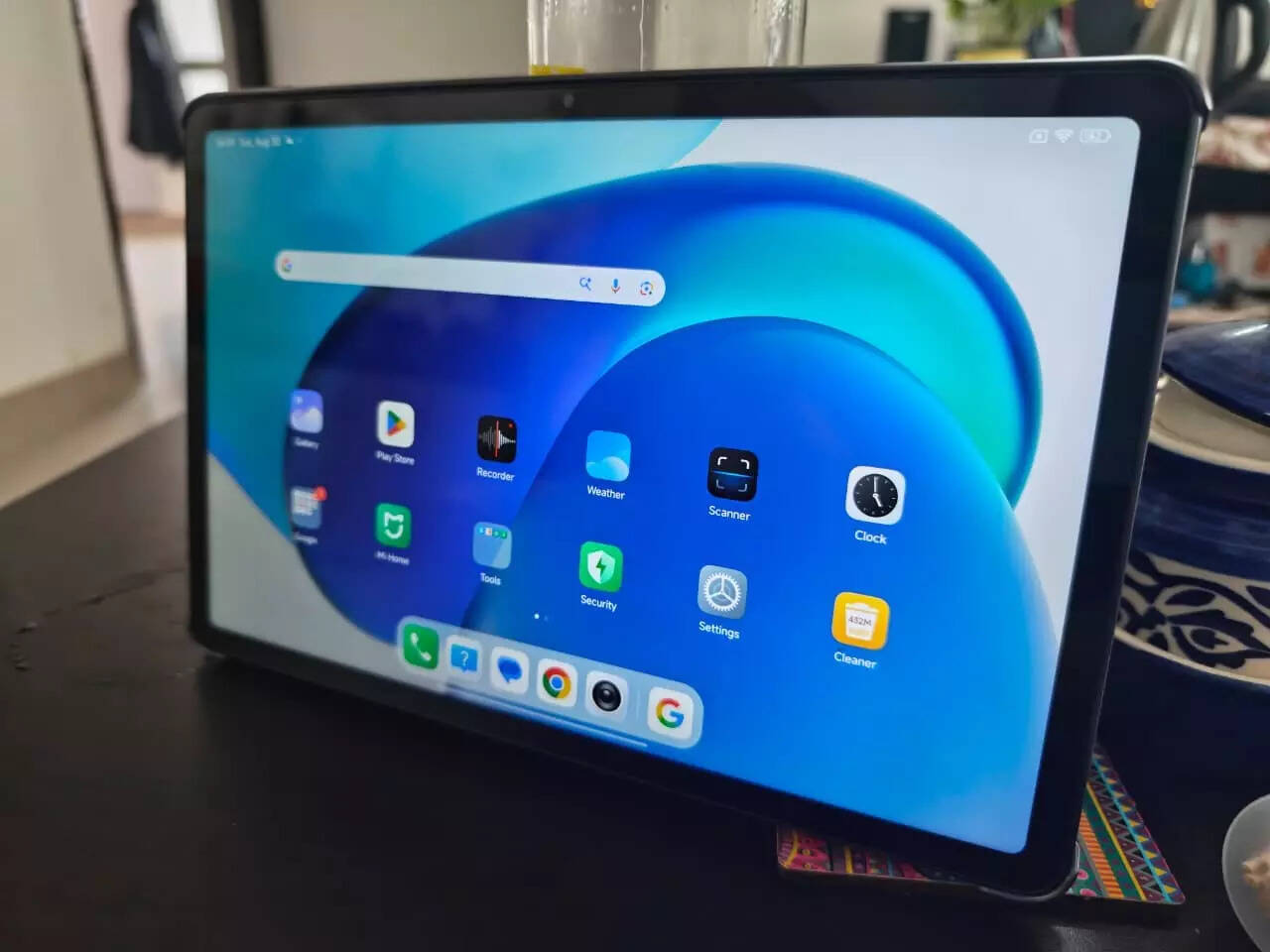 11-inch IPS display