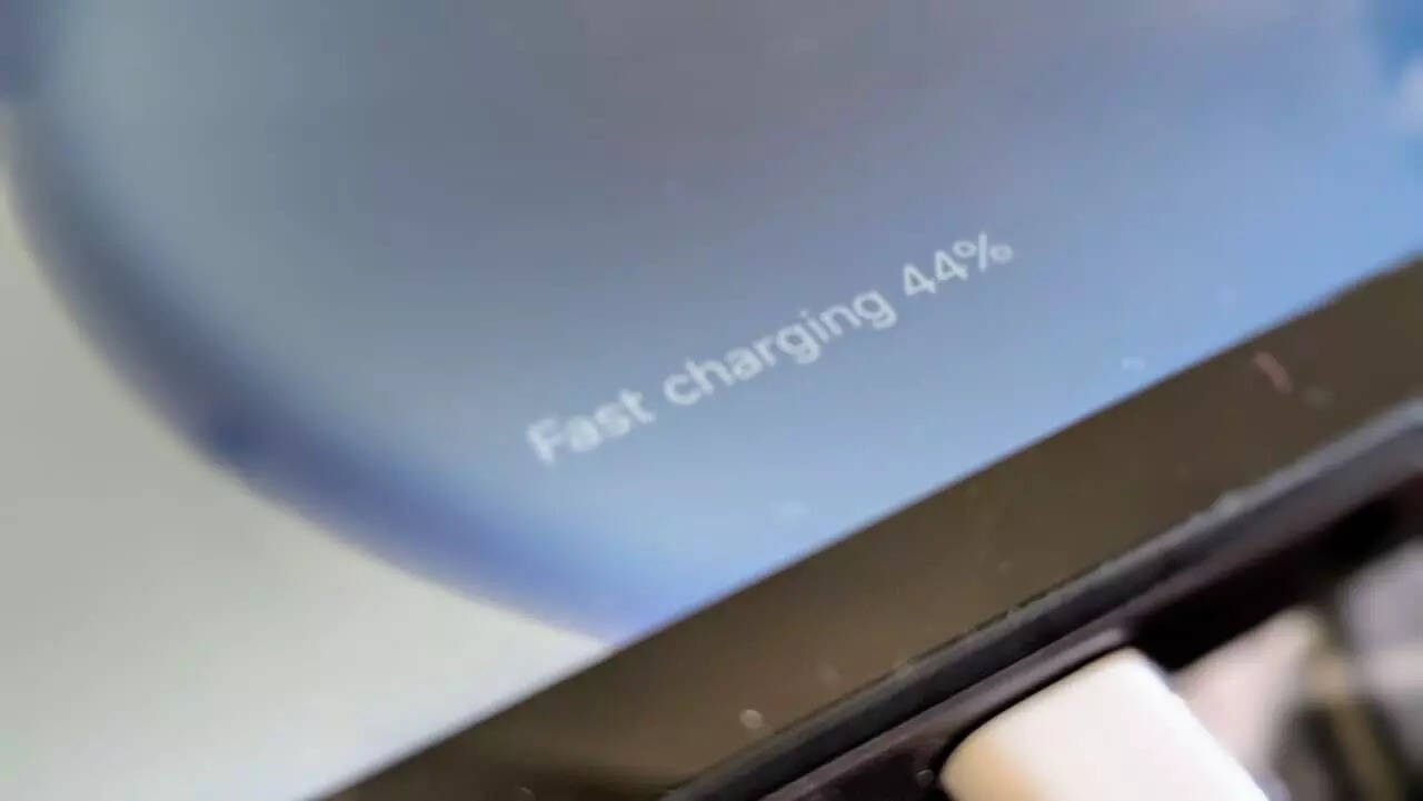 Supports 18W fast charging