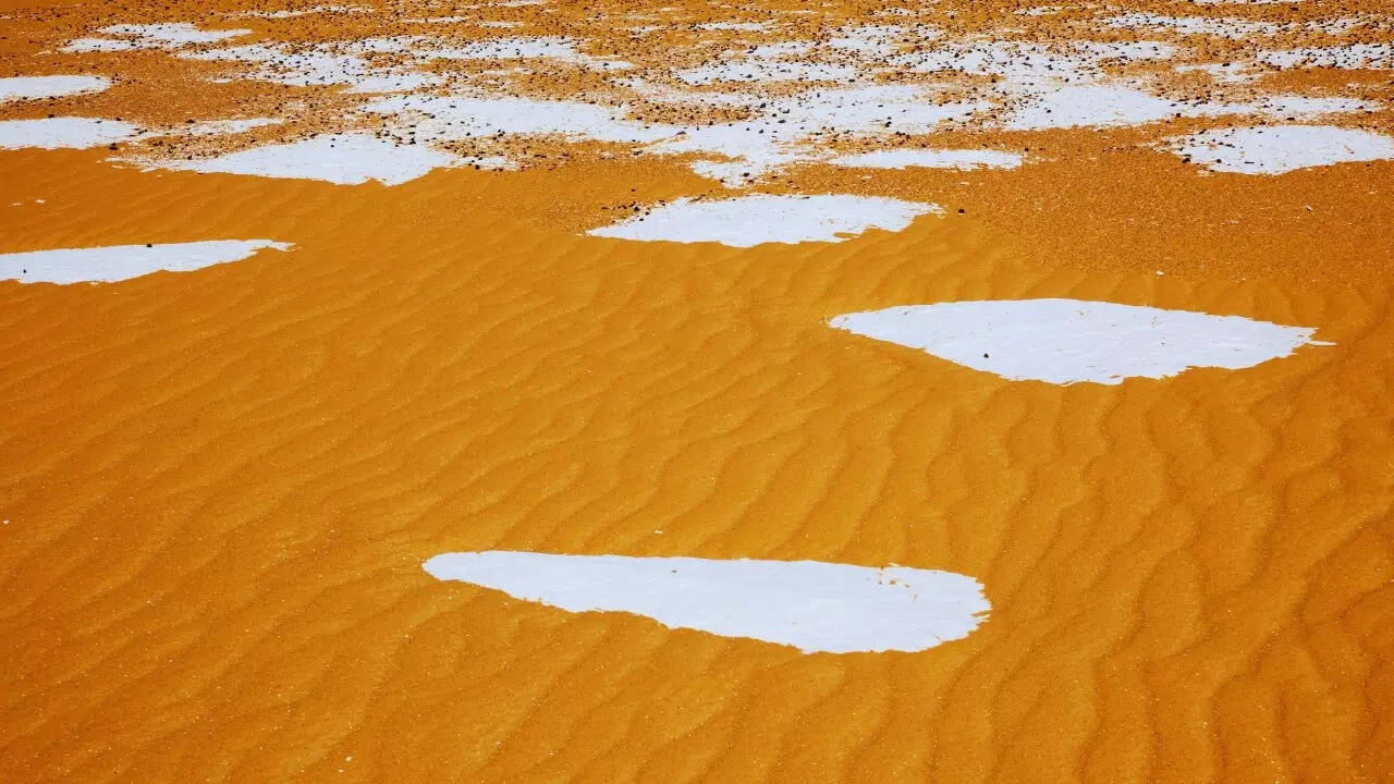 Snowfall in Sahara desert
