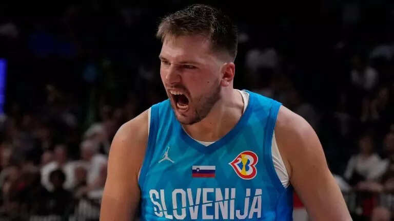 Luka Doncic Playing in the Slovenia Team