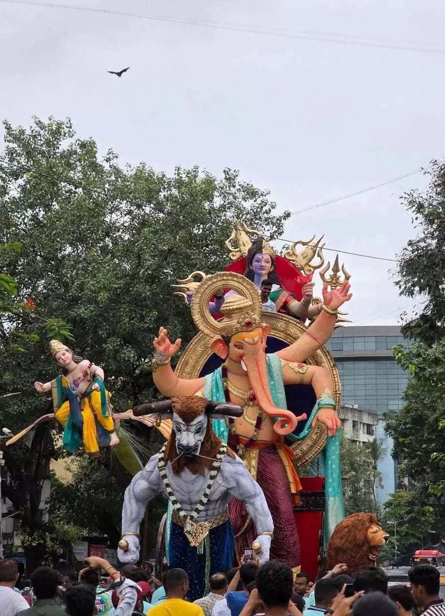 Mumbaicha Peshwa, Vile Parle