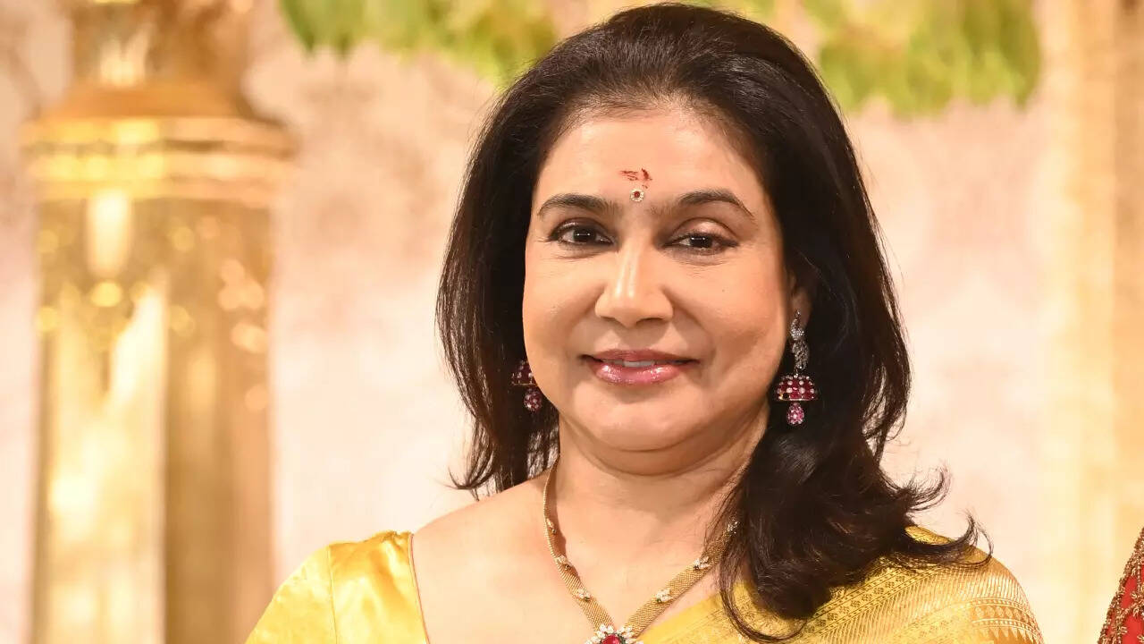 A joyous wedding ceremony steeped in festivity and warmth | Events ...