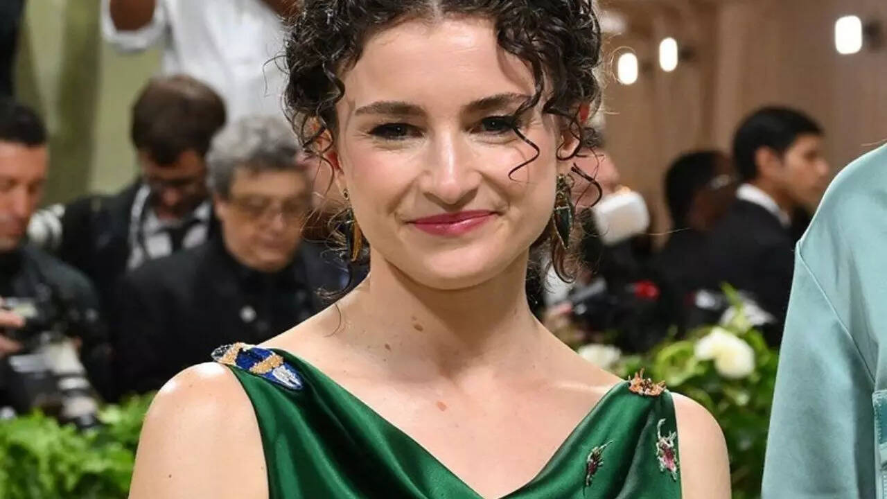 Malle is daughter of actress Candice Bergen & director Louis Malle
