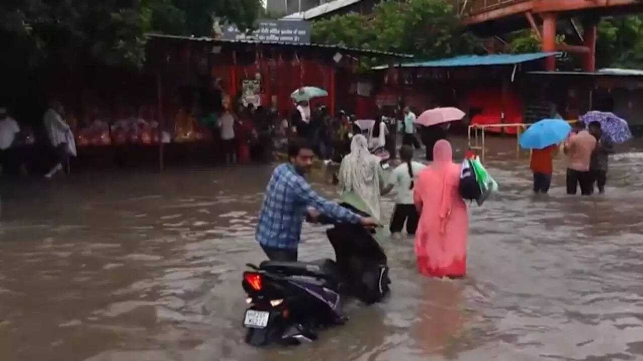 Cyber City turns into waterlogged mess