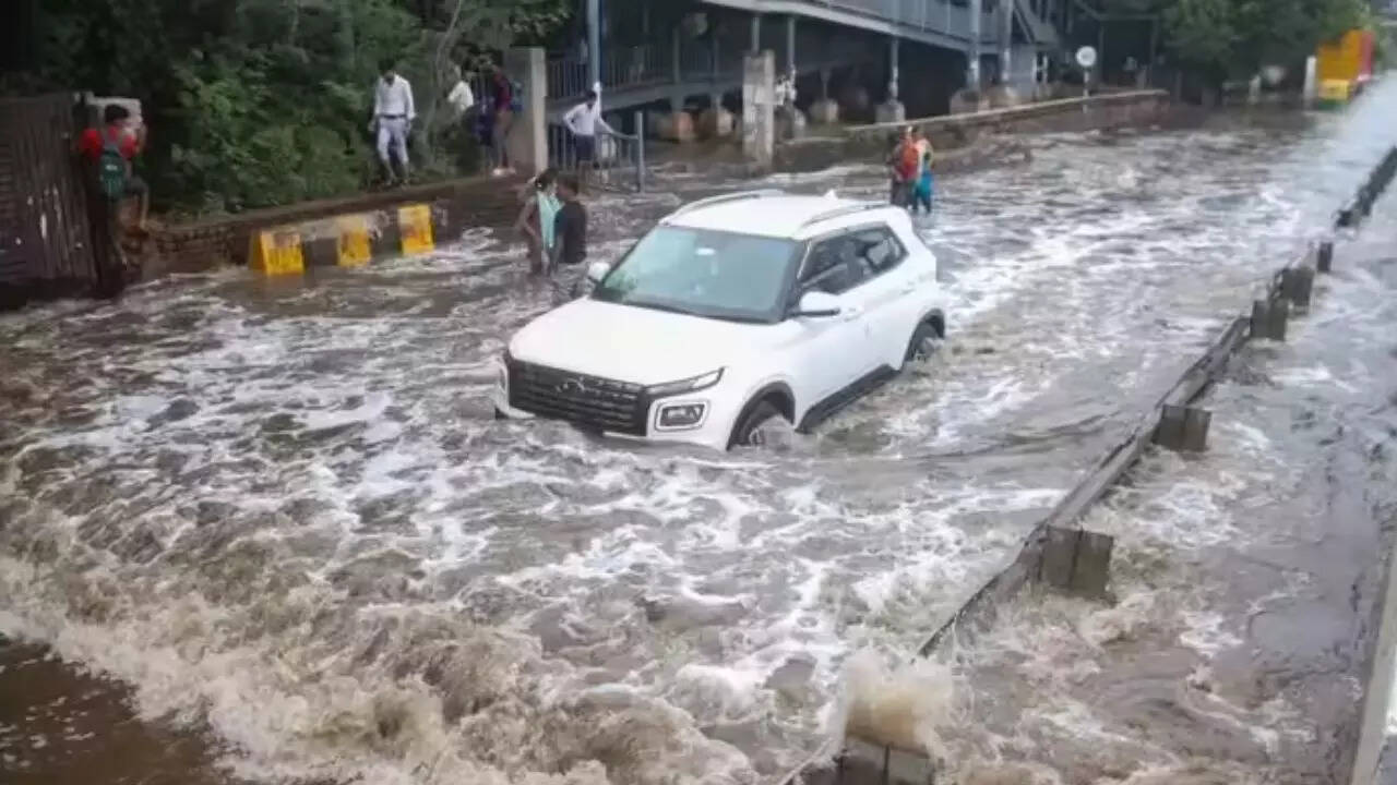 Gurgaon’s fragile infrastructure