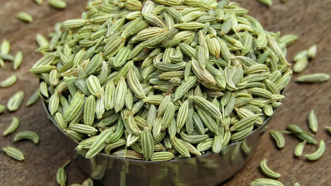 பெருஞ்சீரகம் விதைகள் வாயுவை எளிதாக்குகின்றன