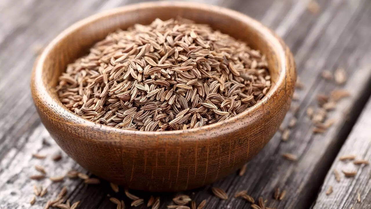 சீரகம் பித்த ஓட்டத்தை மேம்படுத்துகிறது மற்றும் பிடிப்பை எளிதாக்குகிறது