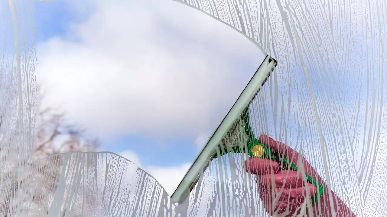 Why the onion cleaning hack works for windows