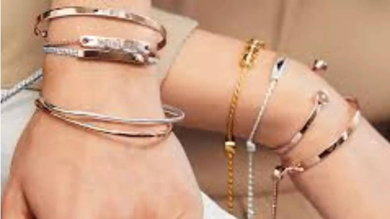 Mixed metal jewellery