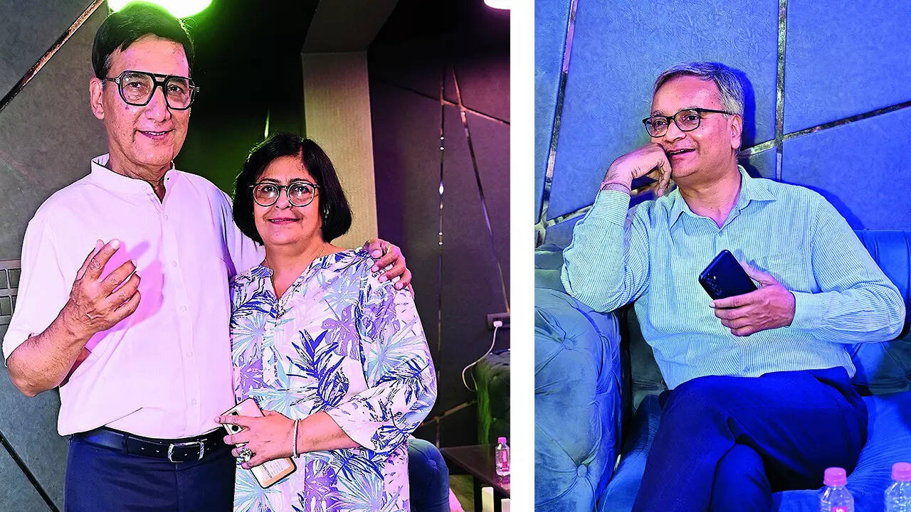 (L) Nirmal Joshi & Mridula (R) Rajan