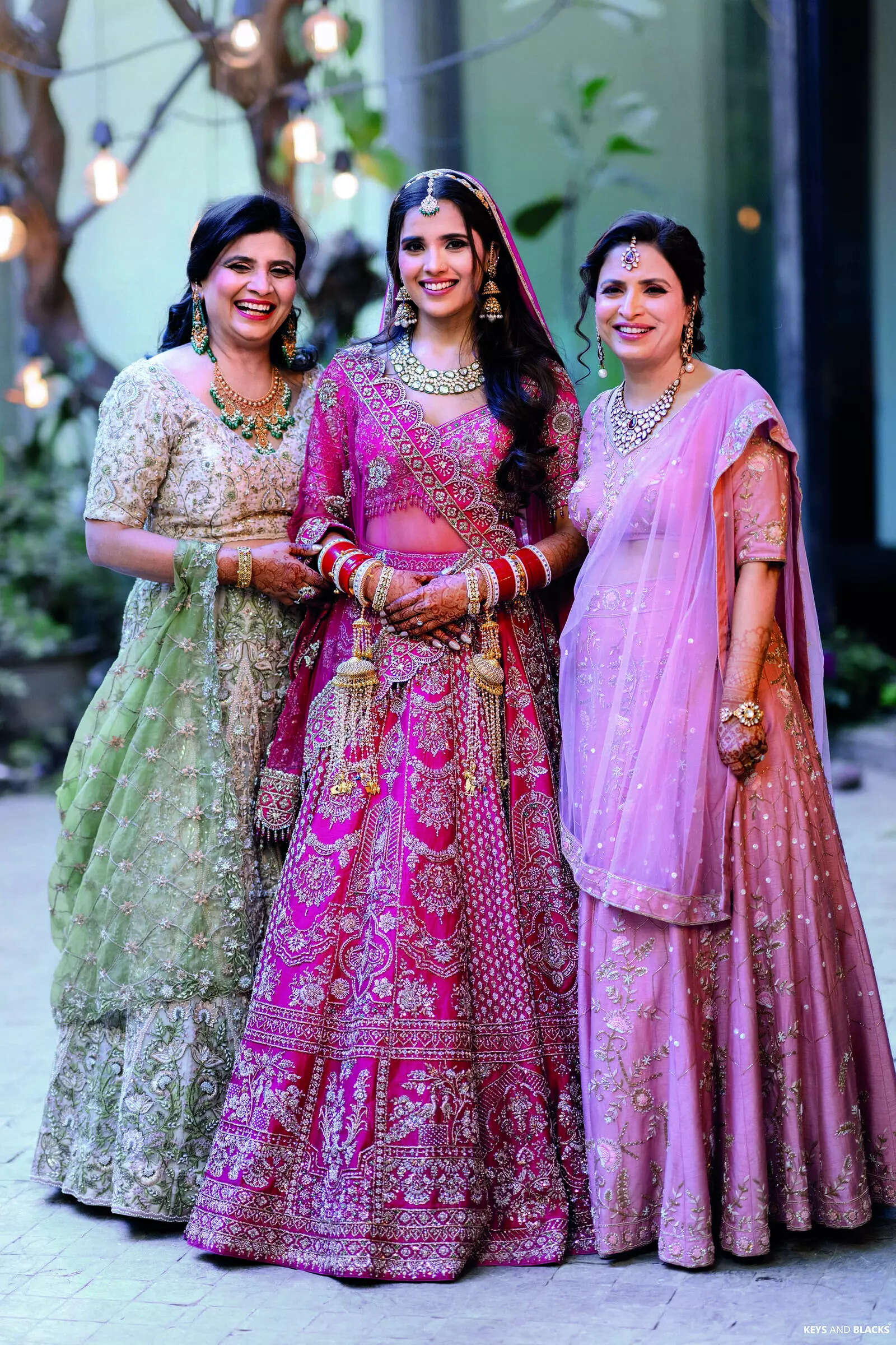 A bride adorning her heirloom jewellary. Pic Courtesy: Jeweller Suhali Jain Heirloom Jewellary
