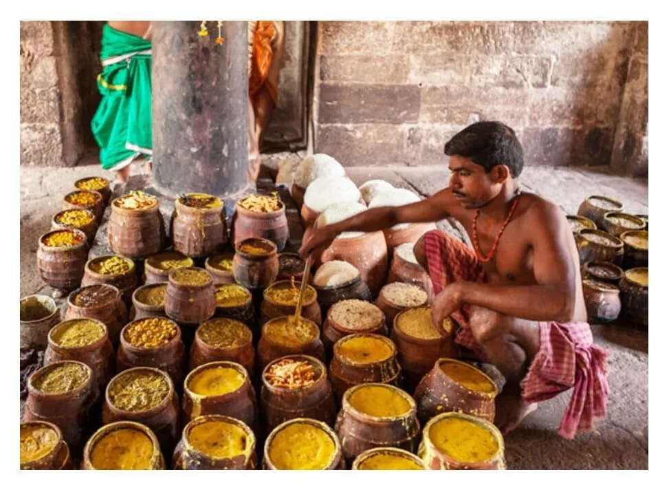 Jagannath Puri, Mahaprasad at Anand Bazaar temple kitchen.