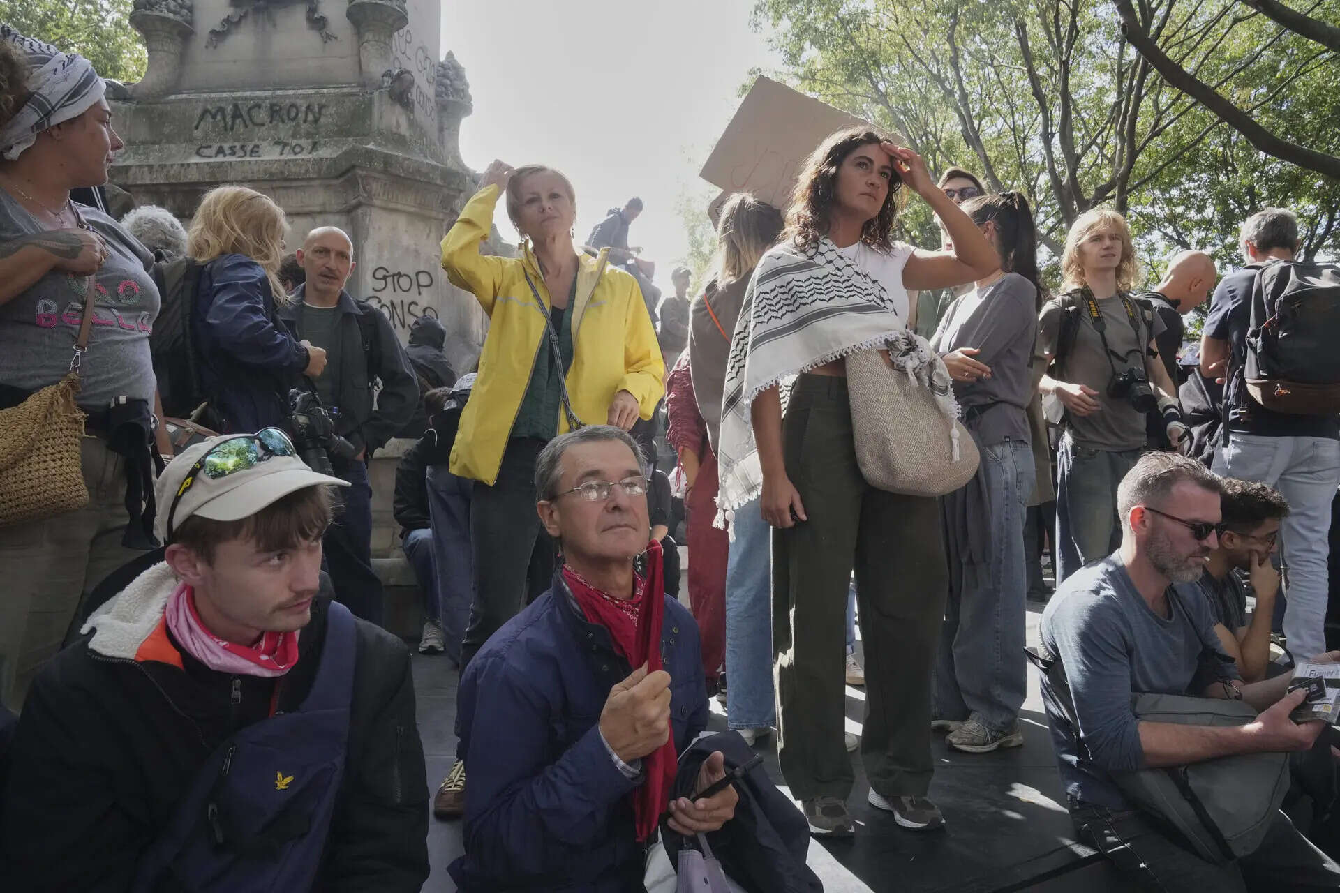 Protestors gather during the « Bloquons Tout » (Block Everything) protest movement in Paris, Wednesday, Sept. 10, 2025. (AP Photo/Thibault Camus) France Block Everything