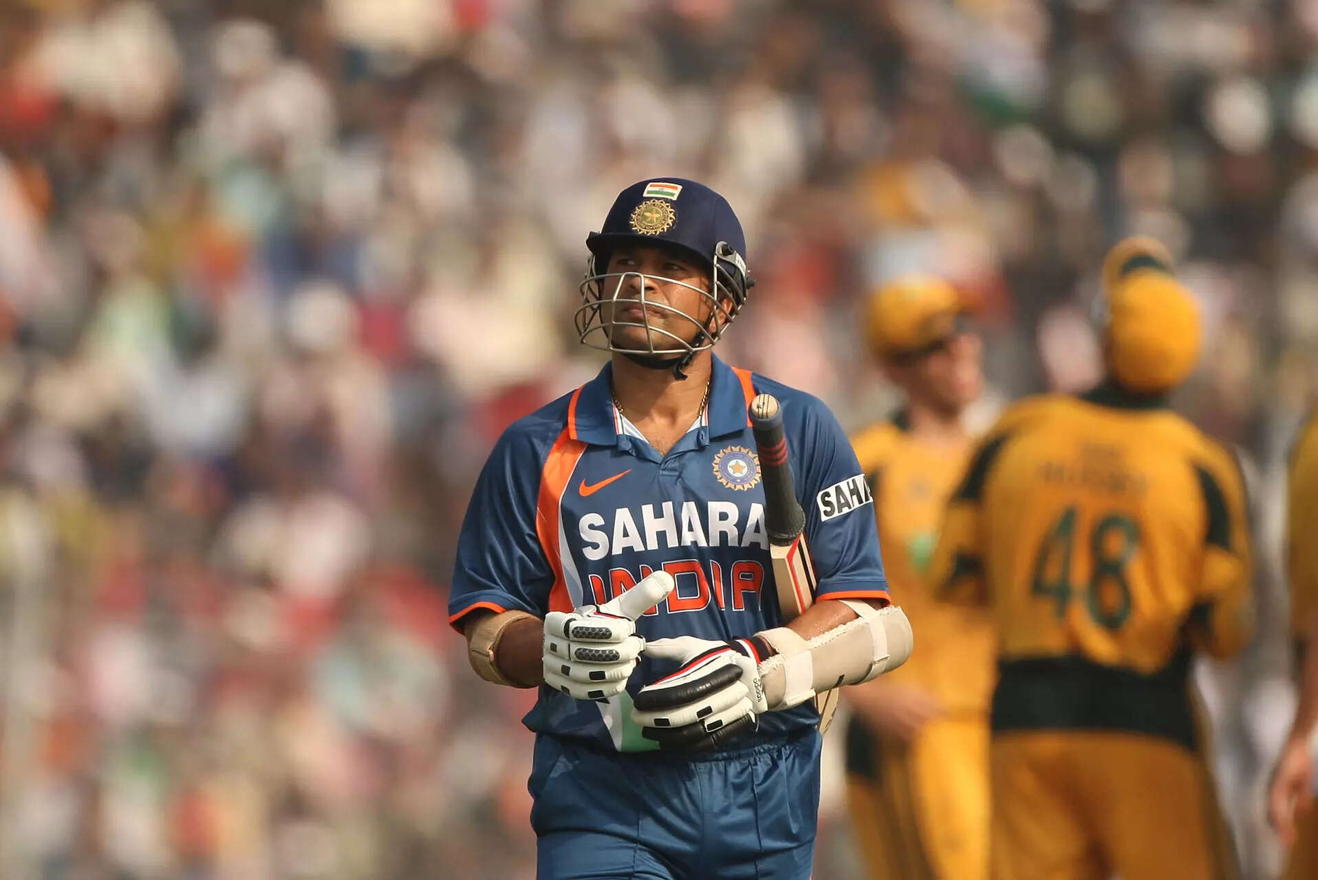India v Australia - 6th ODI
