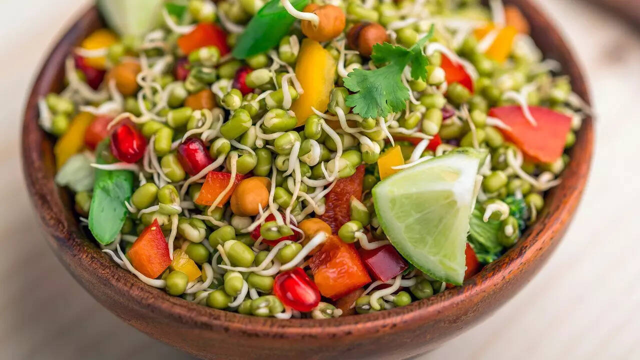 Sprouted moong chaat