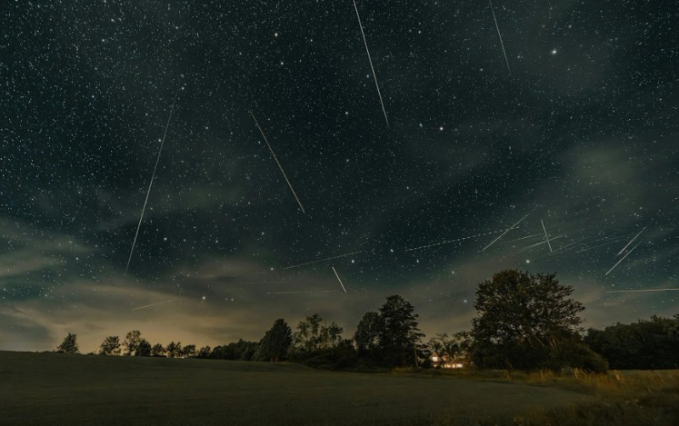 The Chi Cygnids meteor shower @Shane4Congress1/X The Chi Cygnids meteor shower @Shane4Congress1/X