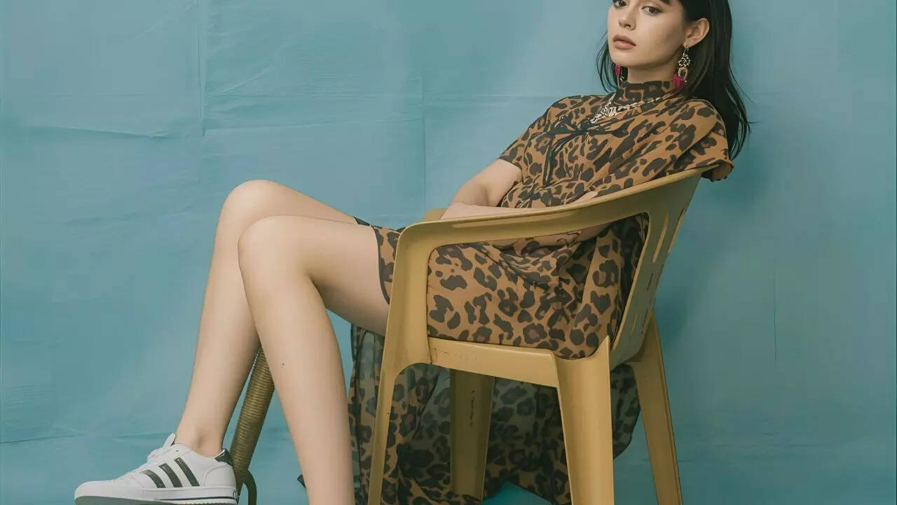 Plastic chairs with a hole at the back reduce structural stress