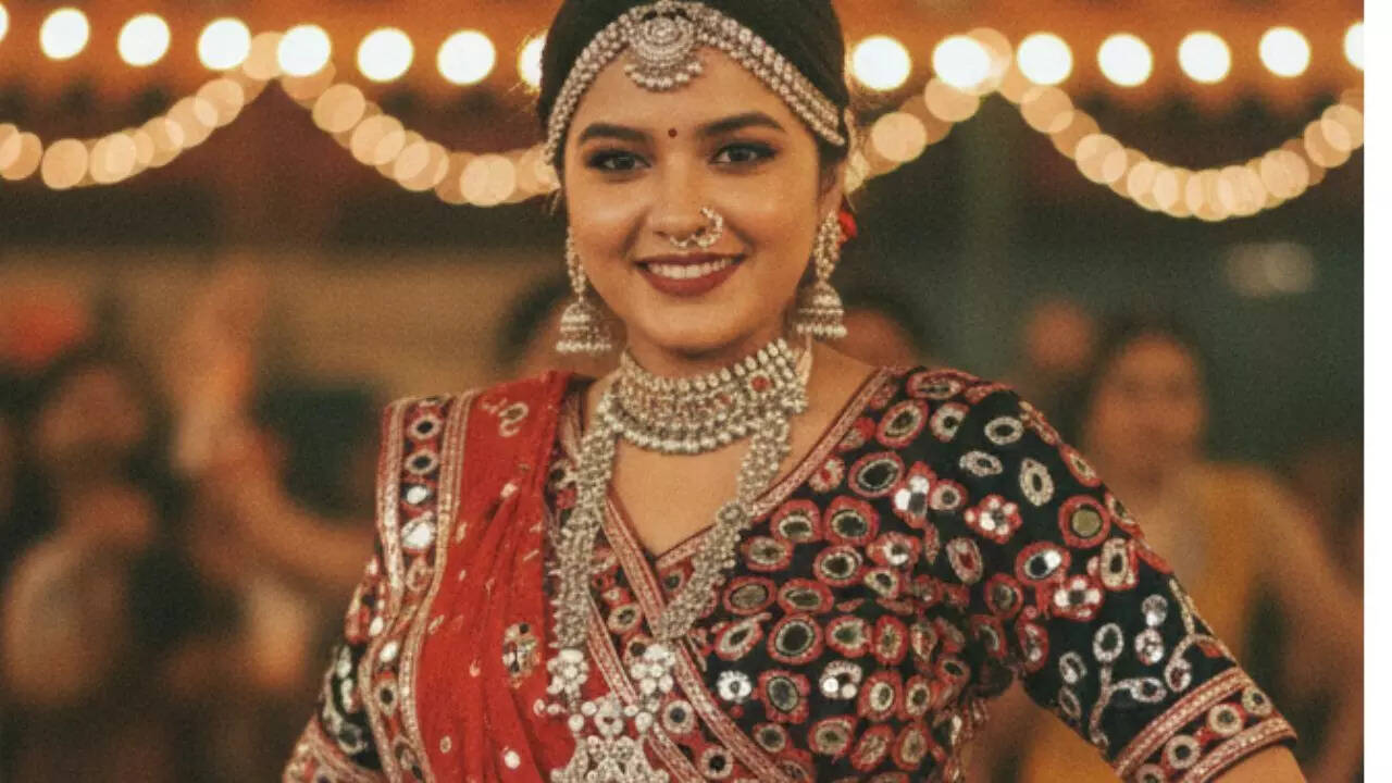 Mirror-work Garba look