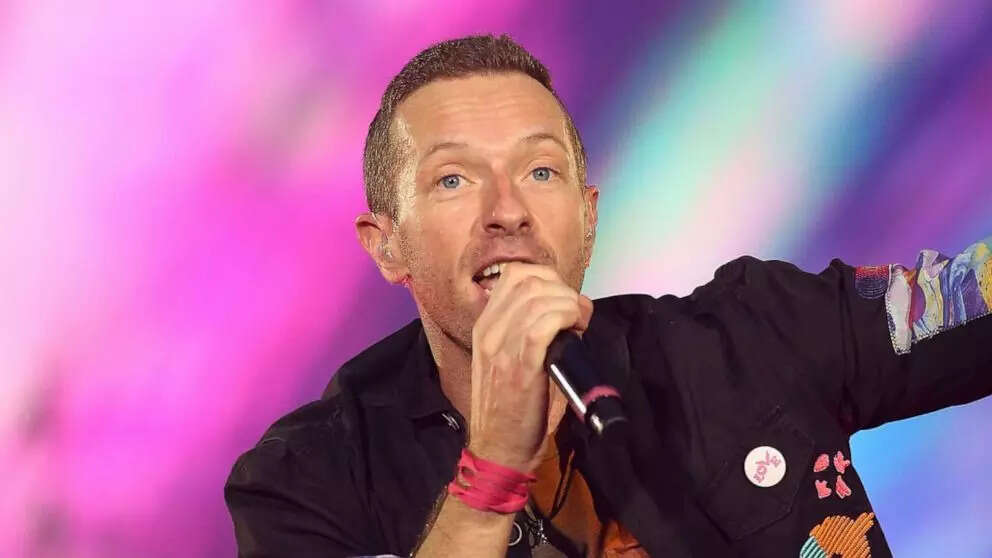 Chris Martin Encourages Fans To Send Love “To Charlie Kirk’s Family” At Coldplay Concert