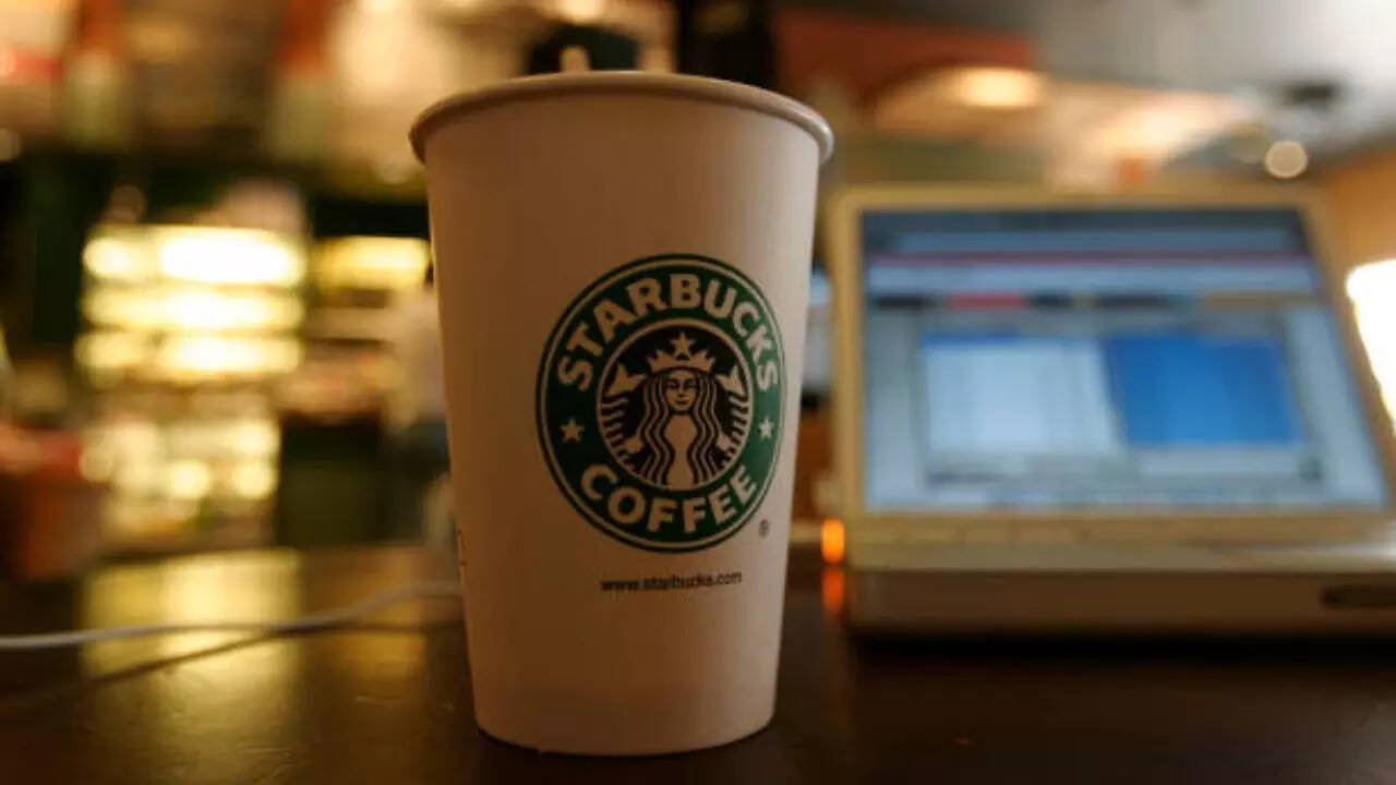 Netizens call for 'Boycott Starbucks'