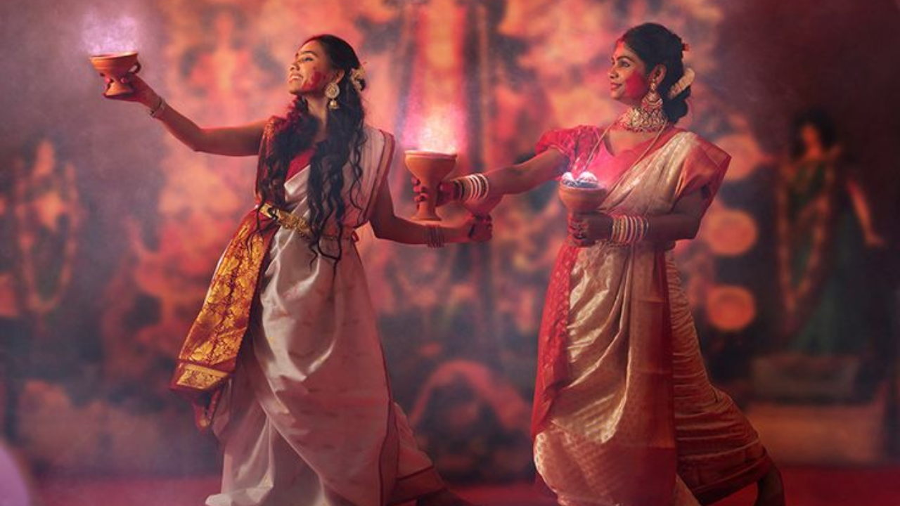 (Image Credits: Pinterest) Celebrate the Shardiya Navratri with beautiful colours