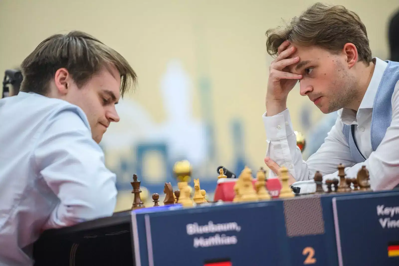 Matthias Bluebaum vs compatriot Vincent Keymer